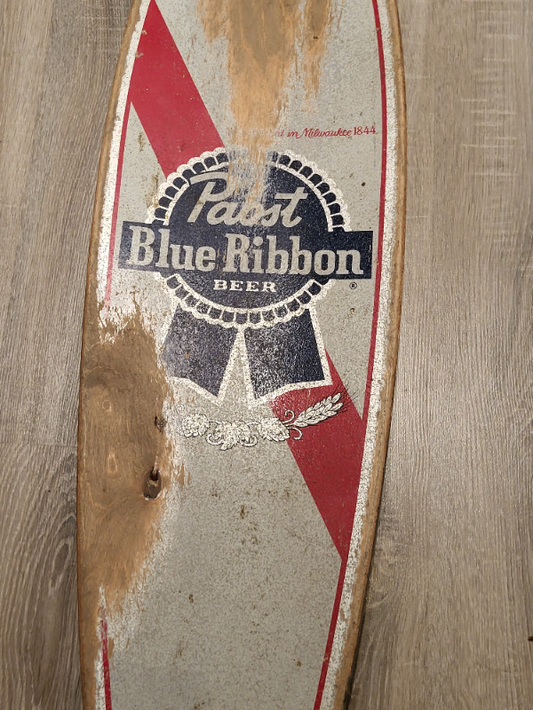 longboard pabst blue ribbon bière skateboard dans Planches à roulettes  à Laval/Rive Nord - Image 2