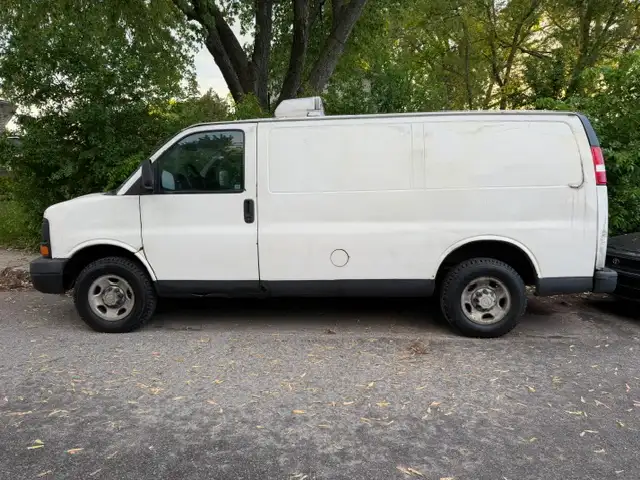 2007 chevrolet express 2500 4.8 Liter