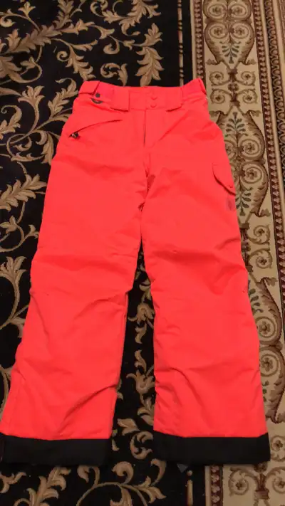 Snow pants size M Ripzone for kids new condition, View more