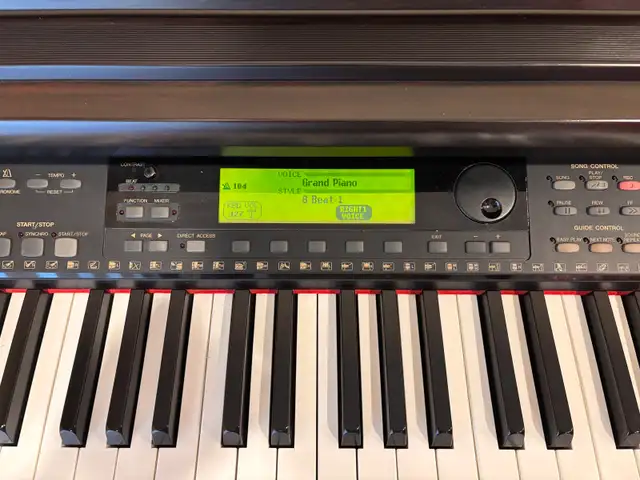 Yamaha Clavinova digital piano CVP-103 in Pianos & Keyboards in City of Toronto - Image 4