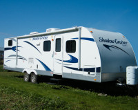 2013 Shadow Cruiser 28' Quad Bunk