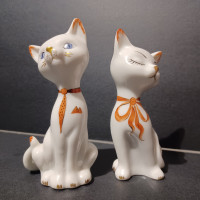 2x Porcelain White Cats w/ Orange Tie & Bow Tie Hand Painted NM+