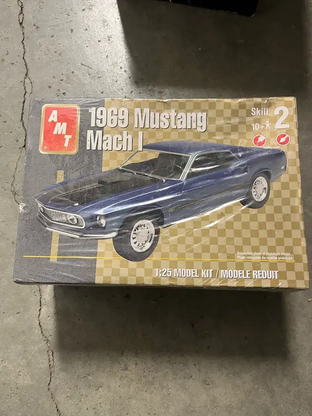 AMT 1969 Mustang Mach 1 Model Kit in Hobbies & Crafts in Strathcona County - Image 2