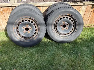 Excellent condition Nokian Nordman 7. Set of 4 from 2020 VW Golf. Only 30,000 km wear. Good for 2 mo...