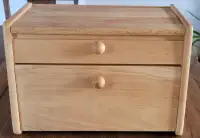 Boîte à pain en bois