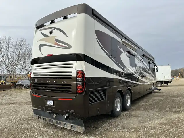 2007 Newmar Essex low miles!!!! in RVs & Motorhomes in Fort St. John - Image 5