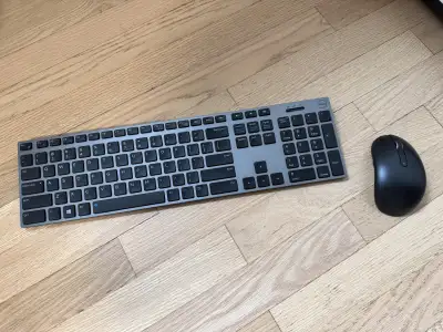 Dell Premier Wireless Keyboard & Mouse Combo KM717, View more