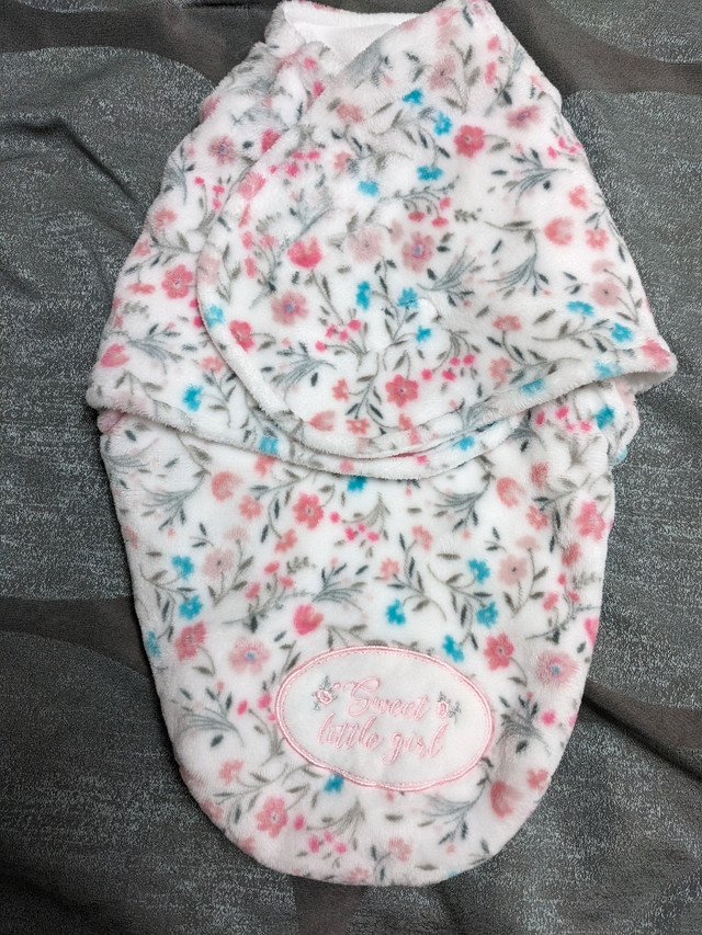 'Sweet Baby Girl' cosy swaddle in Clothing - 0-3 Months in Markham / York Region