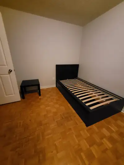 Single shared bedroom for rent in the Humberwood & Rexdale area. NO PARKING AVAILABLE. Availability:...