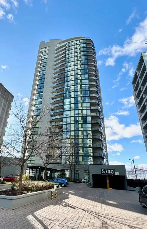 The Palm Condos, just steps from Finch Station! This bright 1-bedroom suite on the 17th floor offers...