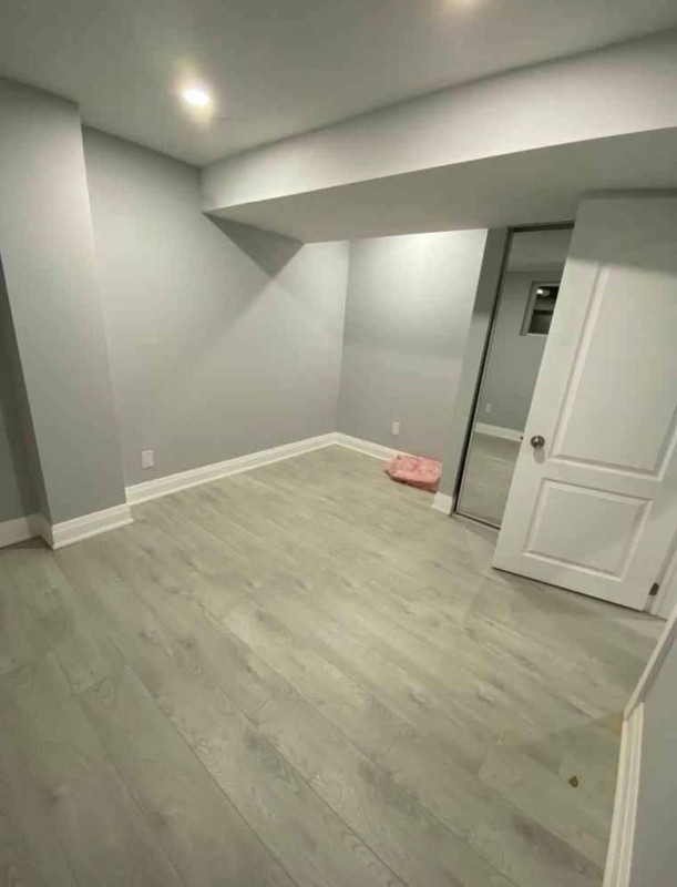 A room for rent in Room Rentals & Roommates in Oshawa / Durham Region