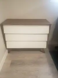 2 Dressers / Bed Side Drawers