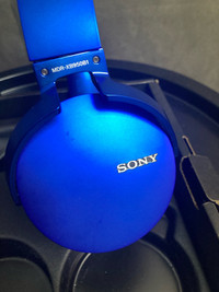  Sony noise canceling wireless headphones new