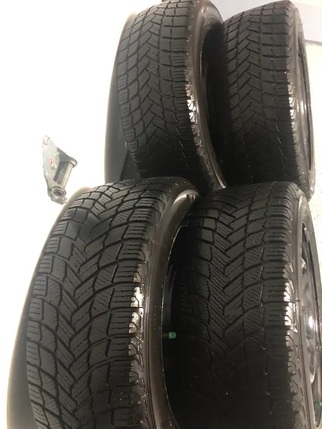 4 Pneus d'Hiver Michelin Ice in Tires & Rims in Laval / North Shore - Image 4