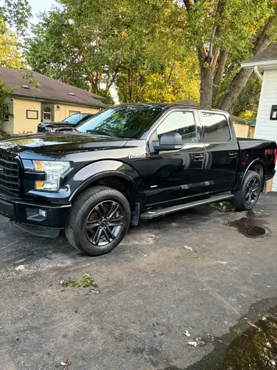 2015 f150 in perfect condition Still looks like new inside and out!! 170000kms 3.5 ecoboost! Shouldn...