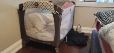 Bassinet Graco Pack and   Play, View more