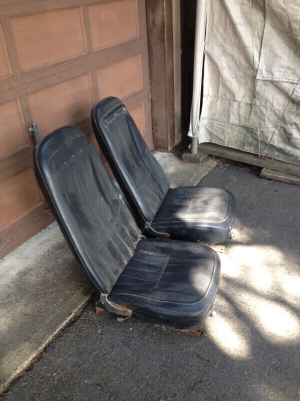classic seats in Auto Body Parts in Nelson - Image 3