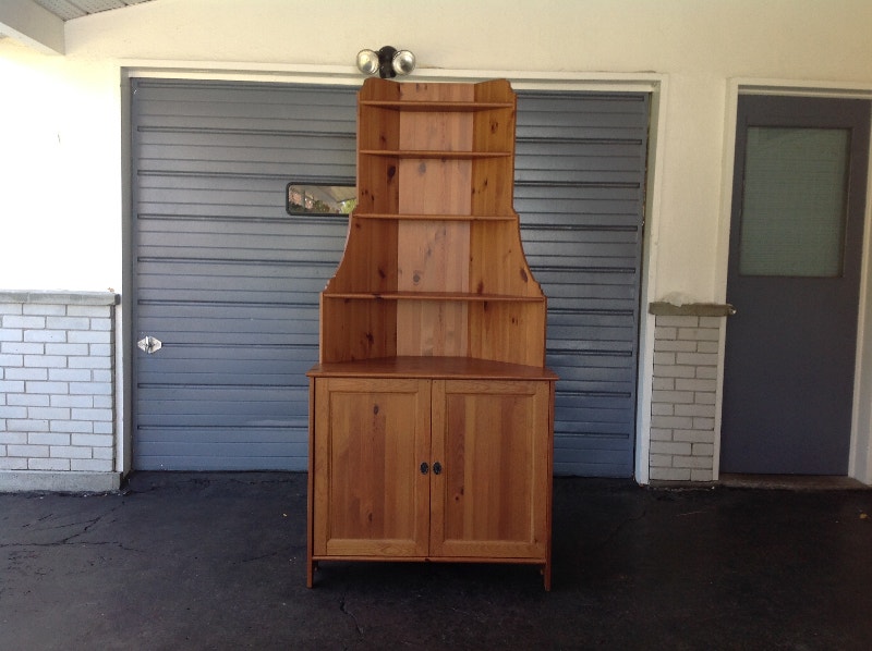 Knotty Pine Hutches & Display Ottawa Kijiji