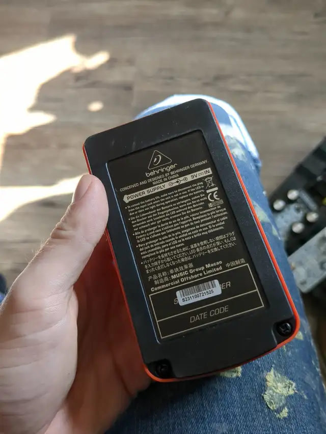 Behringer fuzz64520009932034121