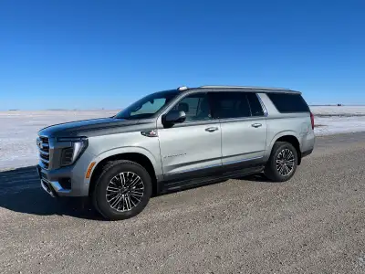 2026 Yukon XL Elevation 4WD 5.3 Gas engine Leather Interior 8 Passenger Adaptive Cruise Control In n...