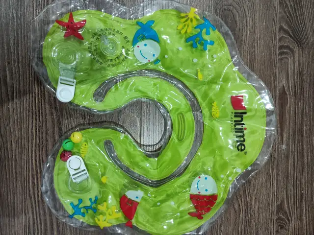 2 Swim rings 63006661621377122