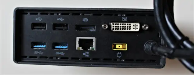 Lenovo ThinkPad X1 Carbon  i5 Super WQHD  Touchscreen Win11 Pro in Laptops in City of Montréal - Image 8