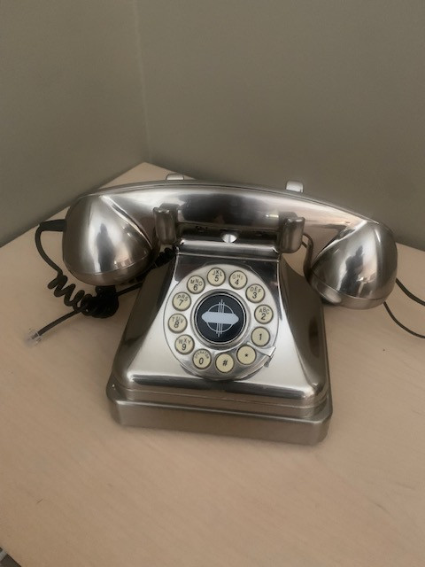 Classic Desk Phone in Home Phones & Answering Machines in Kitchener / Waterloo