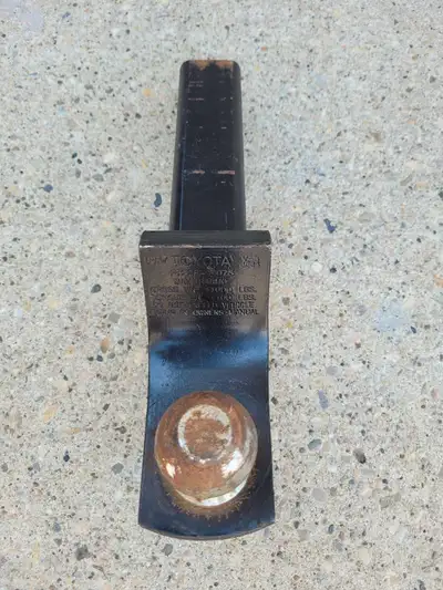 Toyota factory reciever with 2" ball
