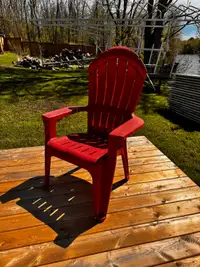 5 Big Boy Anarondack Chairs. Red. Like New