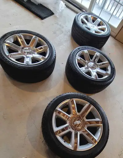 4 Bridgestones tires on a 2016 Escalade. 285/45/22 Original Escalade rims & tires got over 75% great...