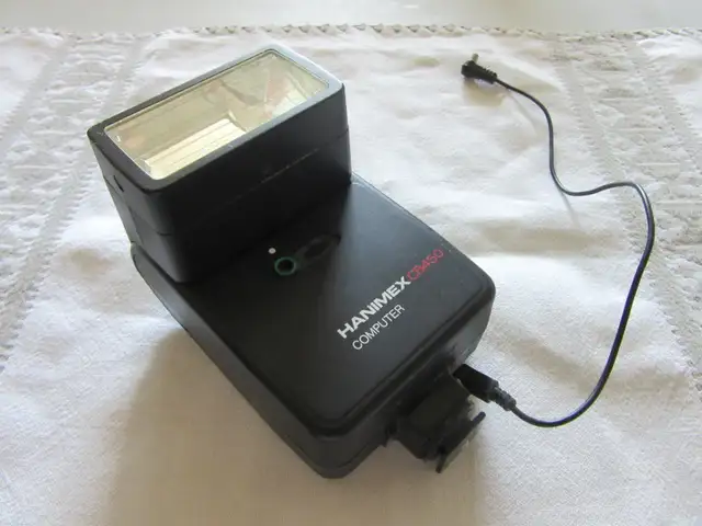 Hanimax Flsh in Cameras & Camcorders in Calgary - Image 3
