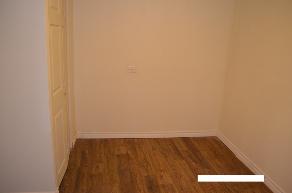 2 BR Walkout Basement Brampton 4