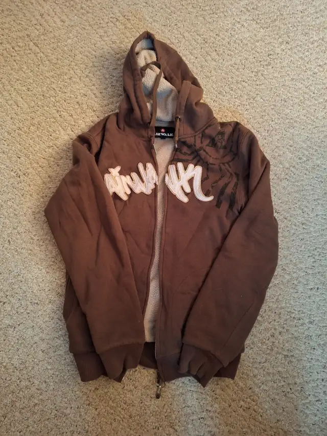Hoodies and light weight jacket in Men's in Calgary - Image 4