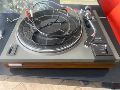 Pioneer PL 112D, View more