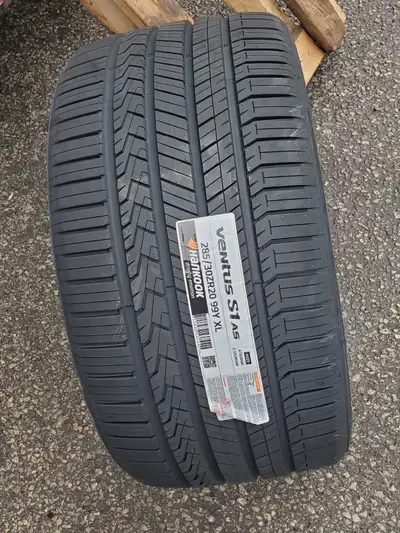 P 285 / 30 ZR 20 TIRE for: BMW M3, M4, Z8, Chevy Corvette, Jaguar XF, XFR, XK, XKR, Maserati Quattro...