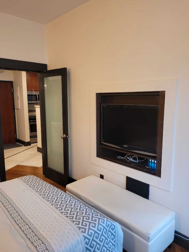 Furnished 1 bedroom, 1010 Howe St in Long Term Rentals in Vancouver - Image 2