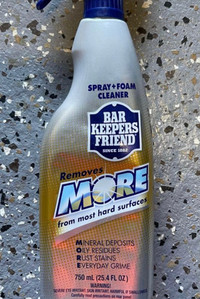 Spray and foam cleaner for all surfaces (HH)