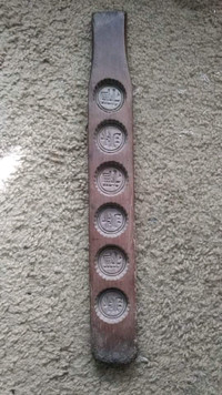 Vintage (?) almond cookie / mooncake mold