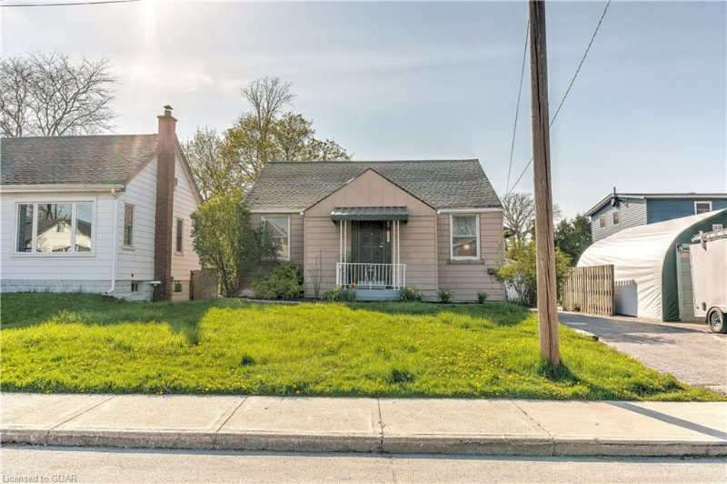 Absolutely Stunning Fully Modern And Renovated Home 699,900 Houses