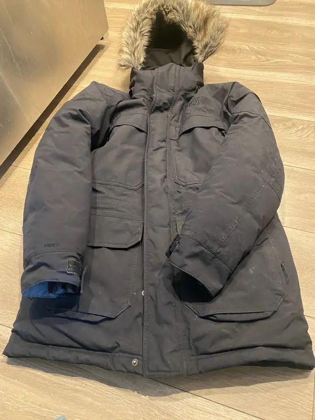The North Face Men’s Winter Parka Jacket in Men's in Calgary - Image 8