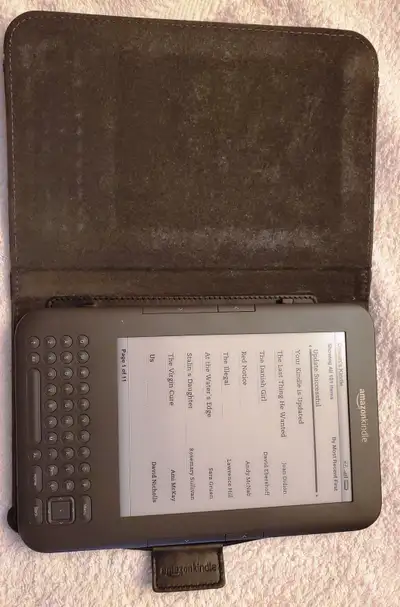 Amazon Kindle D00901, View more