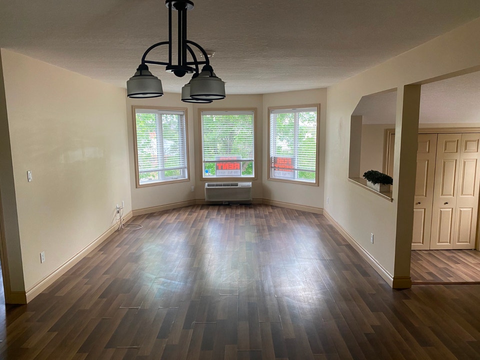 LARGE 2-BEDROOM WETASKIWIN 2