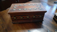 Small wood box