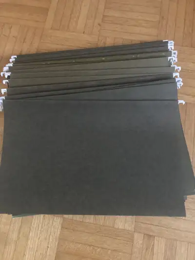 DOSSIER SUSPENDU LÉGAL, View more