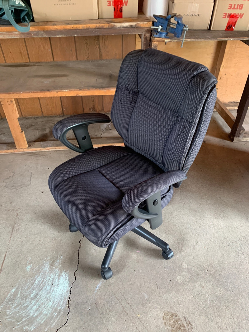 Office chair Chairs & Recliners Edmonton Kijiji