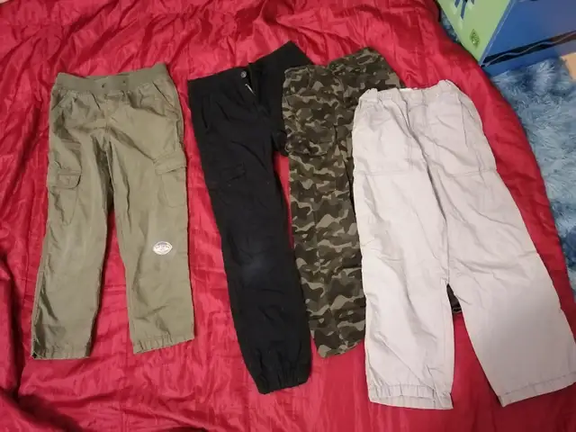 Vêtements printemps pour garçons (6-8 ans) in Kids & Youth in City of Montréal - Image 3
