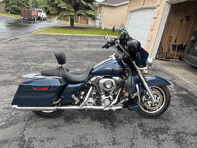 2008 Harley Davidson Street Glide in Touring in Saskatoon - Image 3