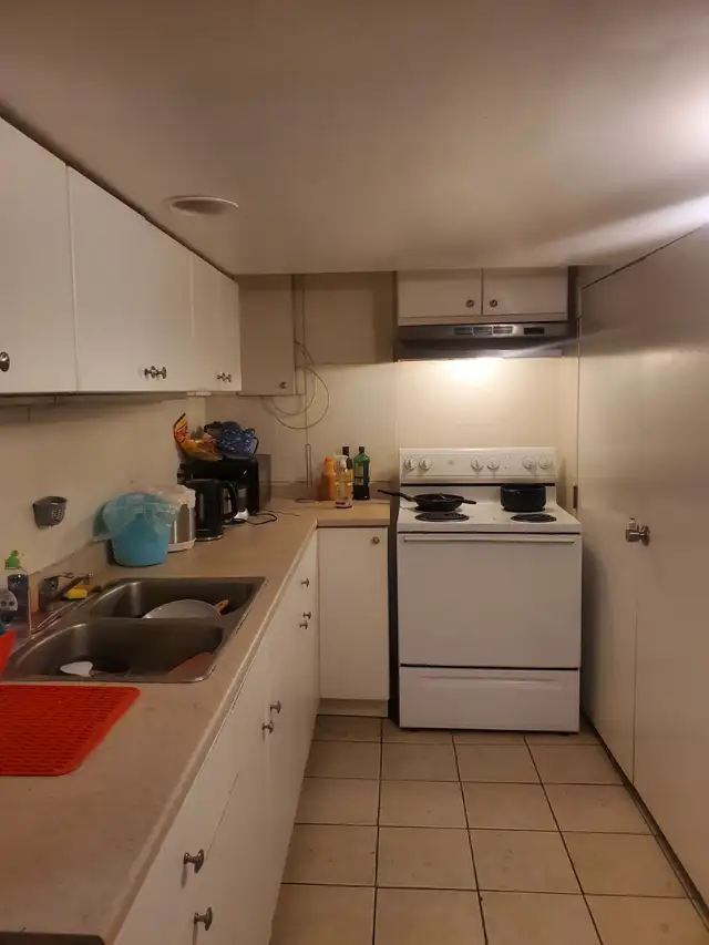 Lease takeover private room near (McMaster University) in Long Term Rentals in Hamilton - Image 8