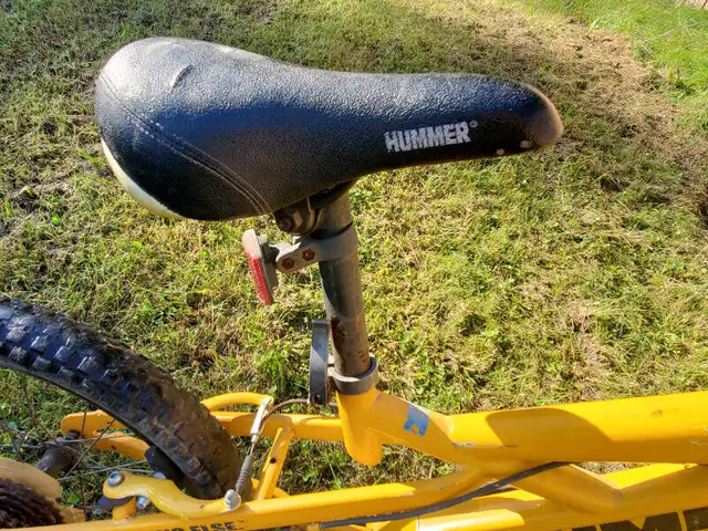 Hummer H2O BMX Style, 7 Speed Bicycle in Kids in Windsor Region - Image 8