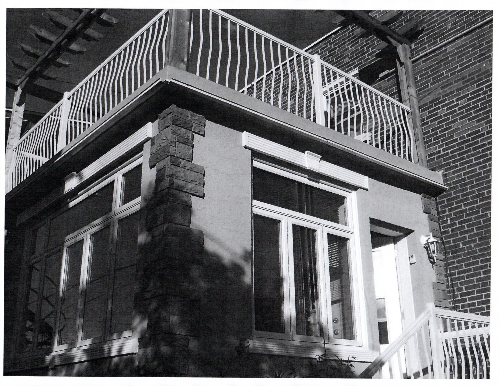 Upper duplex  quartier  CDN  4 1/2  peut louer en chambre — photo 2